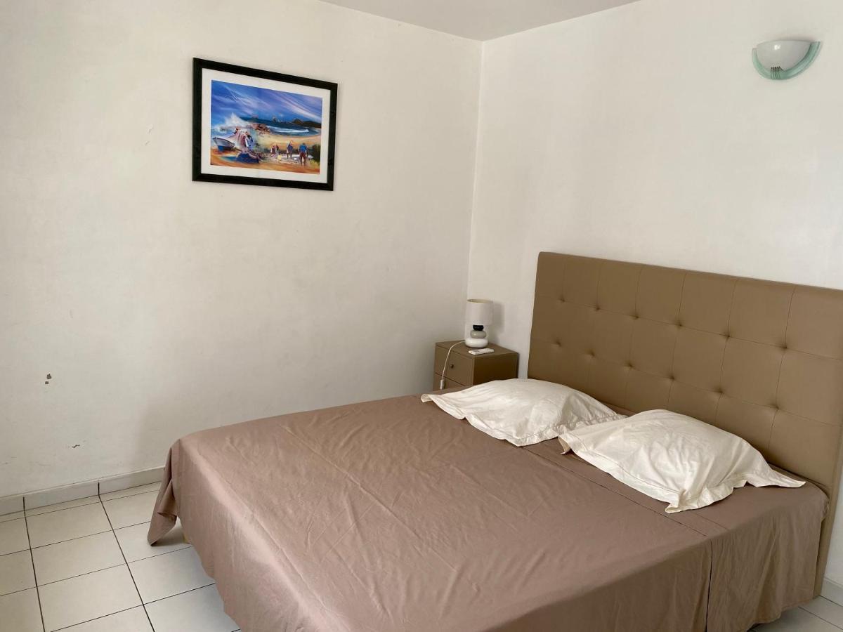 Appartement Bord De Mer Sainte-Anne  Esterno foto