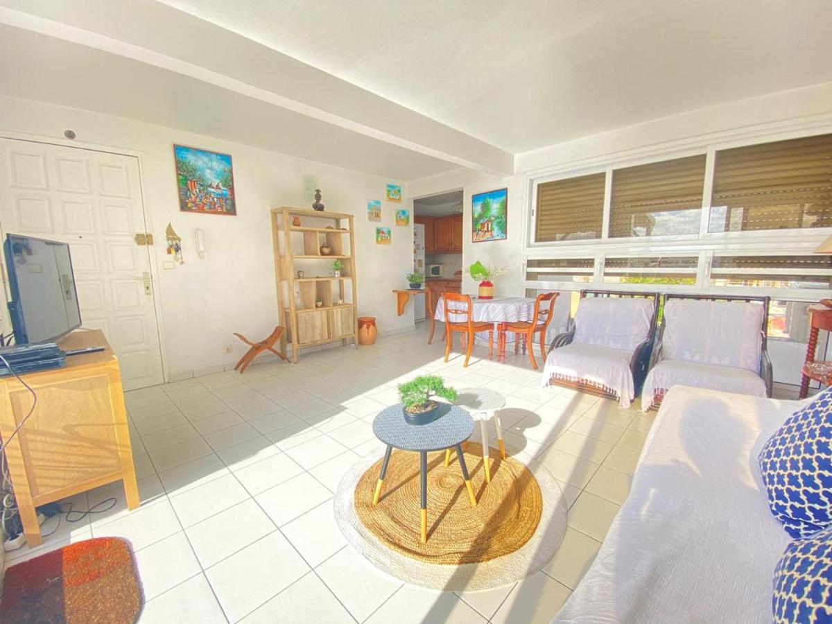 Appartement Bord De Mer Sainte-Anne  Esterno foto